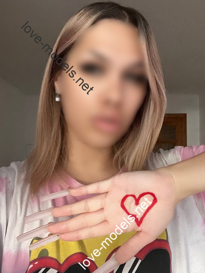 Sexy Kiev model, trans Kiev escort - Sara Trans